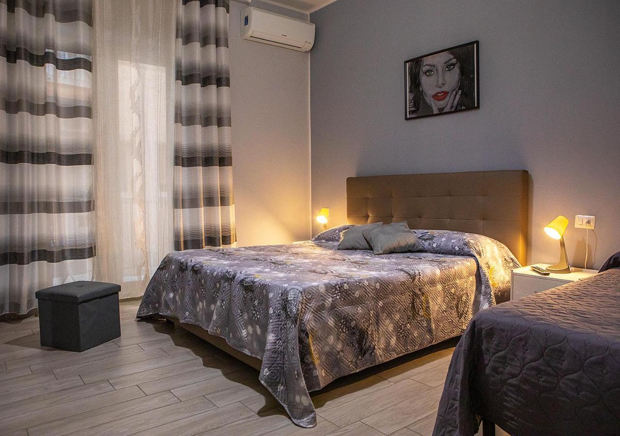 Zuroli Suite Неаполь Экстерьер фото